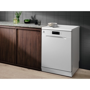 ELECTROLUX ESM48210SW