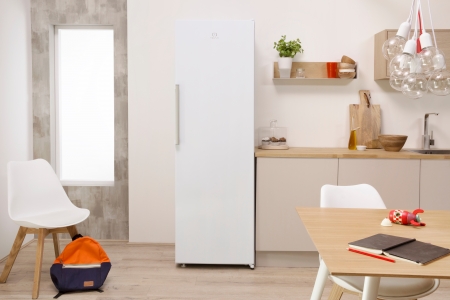 INDESIT SI82QWDFR
